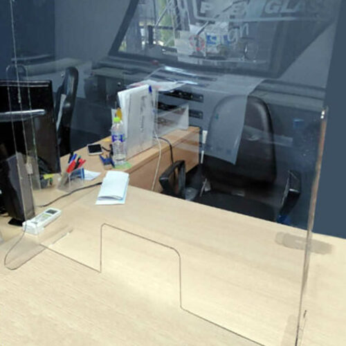 Προστατευτικό plexiglass γραφείου