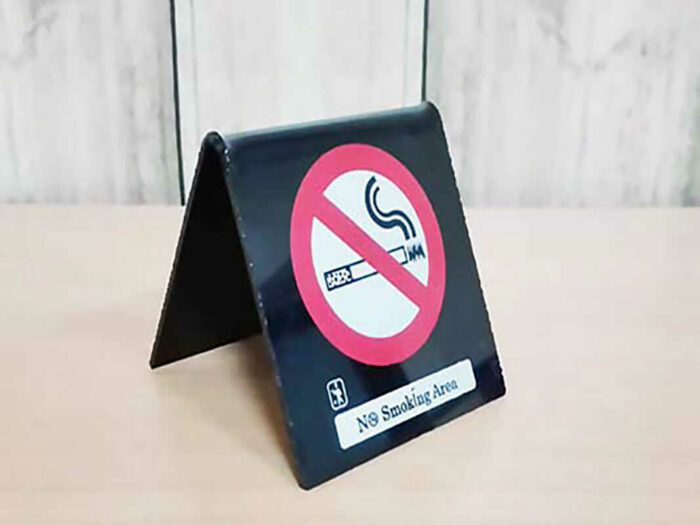Ταμπελάκι No smoking